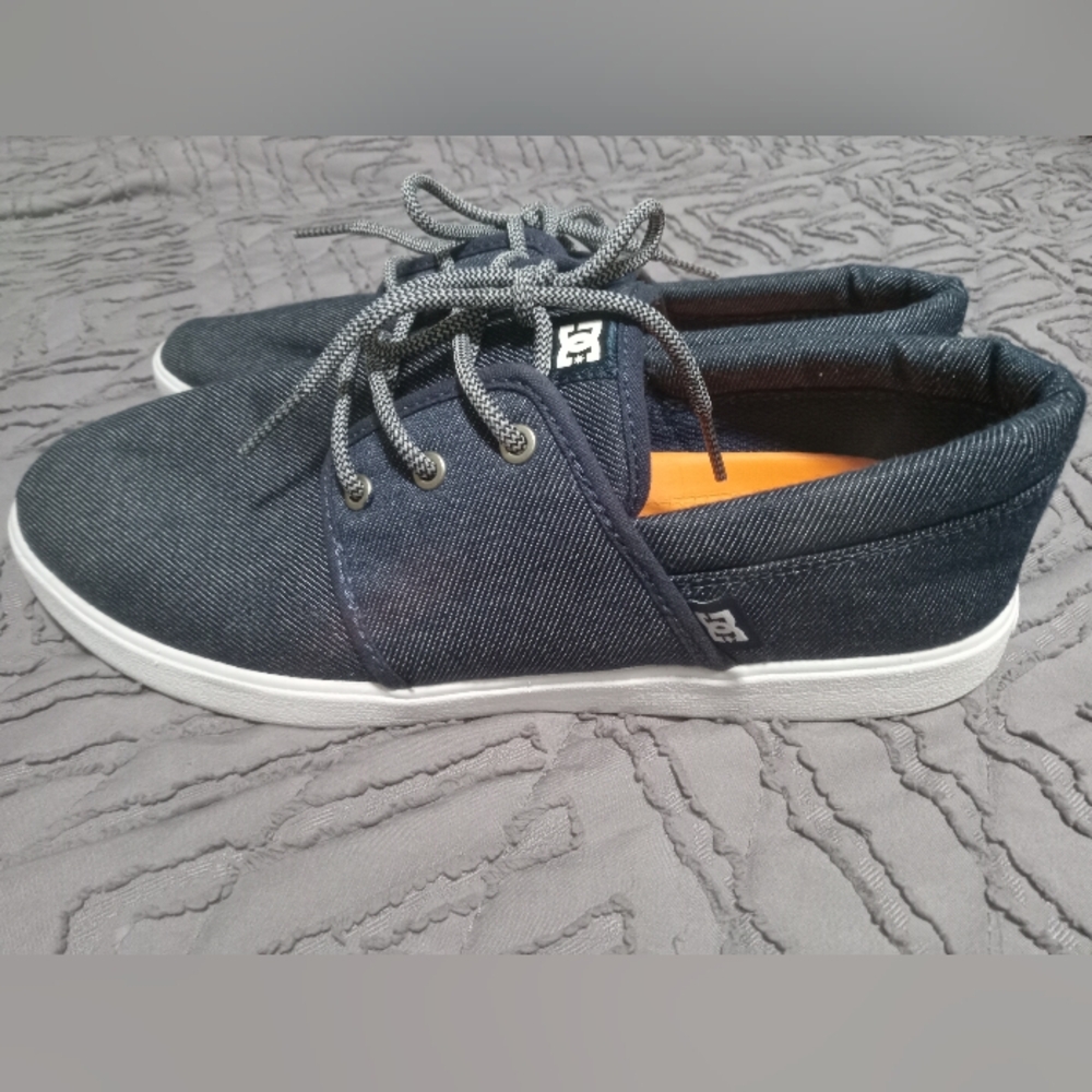 Men's DC Uni Lite Shoes SZ 9